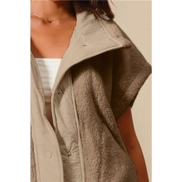 SO ME Over Sized Soft Sherpa Fur Sleeveless Vest Jacket - Picture 2 of 3